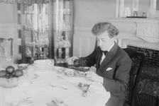 Heifetz, between c1915 and c1920. Creator: Bain News Service