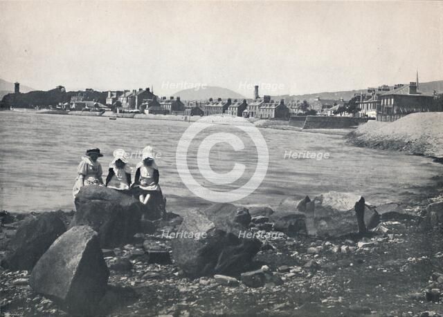 'Helensburgh - East Bay', 1895. Artist: Unknown.