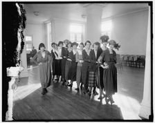 Hello Washington, between 1910 and 1920. Creator: Harris & Ewing