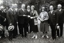 Henry Solomon Wellcome and others at the award of the Gorgas Memorial, 1930. Creator: Unknown
