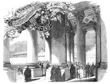 Her Majesty crossing the Great West Portico, 1844. Creator: Unknown
