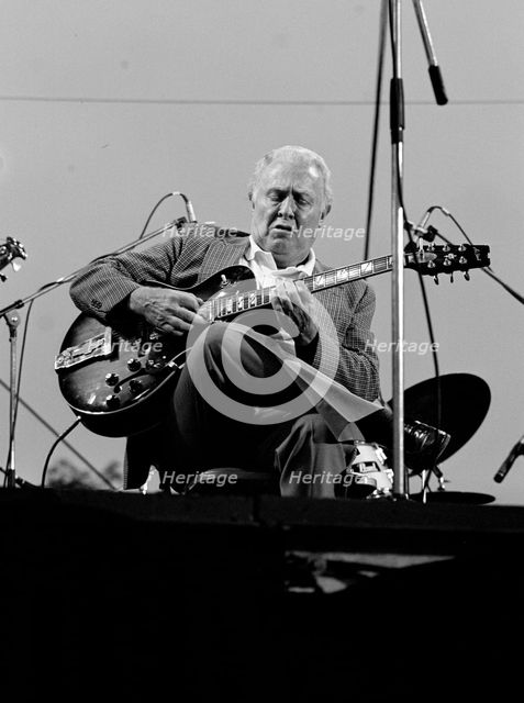 Herb Ellis, Knebworth Jazz Festival, Herts, July 1982. Artist: Brian O'Connor.