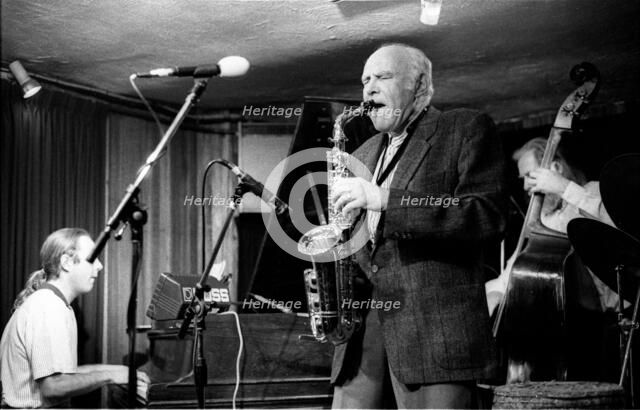 Herb Geller, Bass Clef, London, April 1990. Artist: Brian O'Connor.