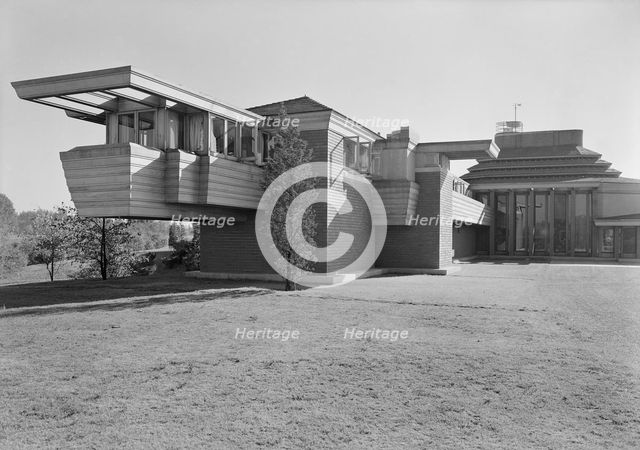 Herbert F. Johnson, Jr., Wingspread, residence in Racine, Wisconsin, 1939. Creator: Gottscho-Schleisner, Inc.