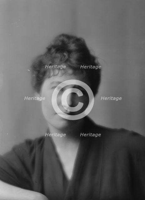 Hertz, Marguerite, Miss, portrait photograph, 1914 July 22. Creator: Arnold Genthe.