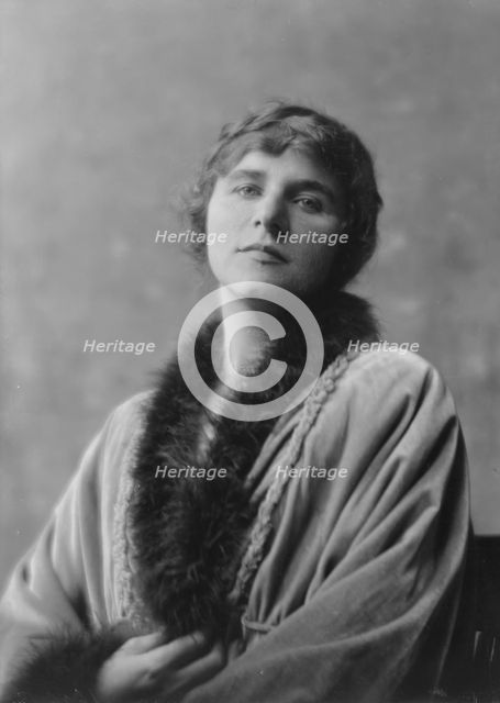 Herzog, Miss, portrait photograph, not before 1916. Creator: Arnold Genthe.