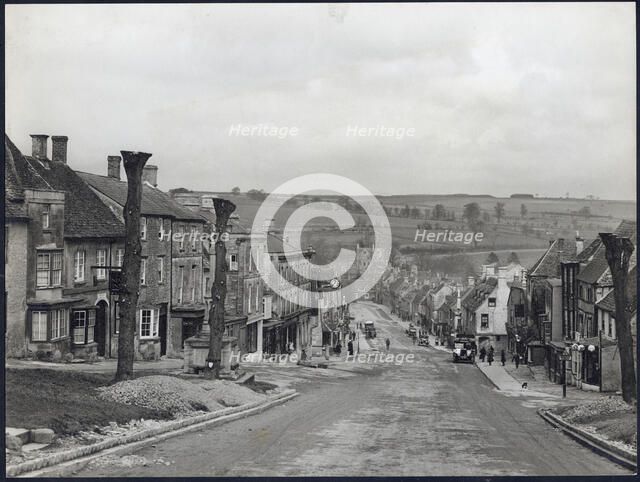 High Street, Burford, West Oxfordshire, Oxfordshire, 1925-1935. Creator: Unknown.