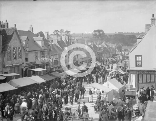 High Street, Burford, Oxfordshire, 1895. Artist: Henry Taunt