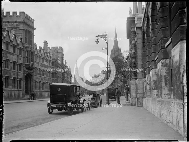 High Street, Oxford, Oxfordshire, 1924. Creator: Katherine Jean Macfee.
