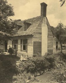 Hill's old house, torn down 1928, Scott's Hill, Falmouth, 1928. Creator: Frances Benjamin Johnston