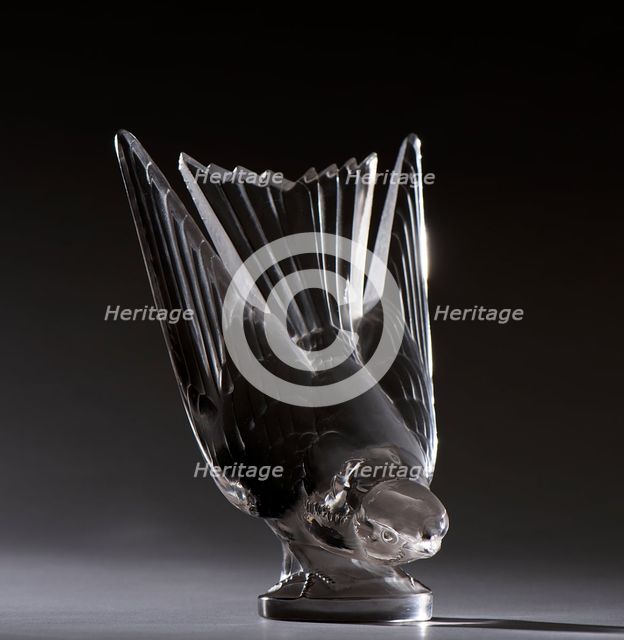 Hirondelle Lalique mascot. Creator: Unknown.