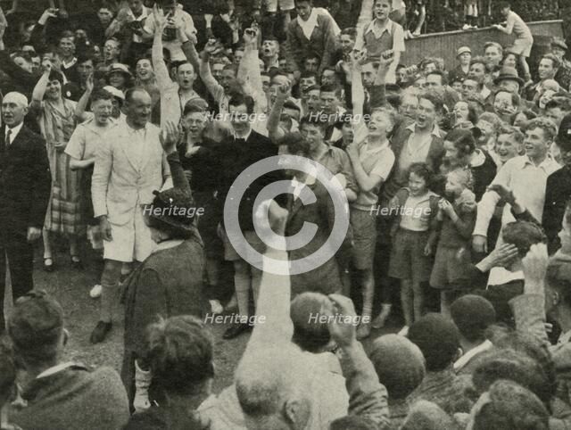 'His Majesty at His Boys' Camp at Southwold', 1937. Creator: Unknown.