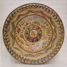 Hispano-Moresque Lustre Dish with Blue Fish-Scale Border. 15th Century 1928