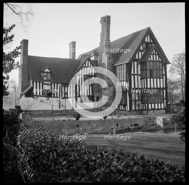 Huddington Court, Huddington, Wychavon, Worcestershire, 1939. Creator: Marjory L Wight.