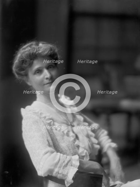 Hughes, Charles, Mrs., portrait photograph, 1916 June 16. Creator: Arnold Genthe.