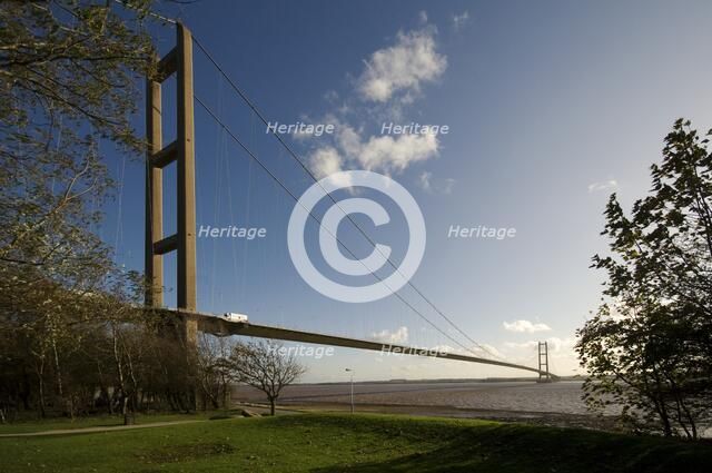 Humber Bridge, East Riding of Yorkshire/North Lincolnshire, 2009. Creator: Historic England Staff Photographer.