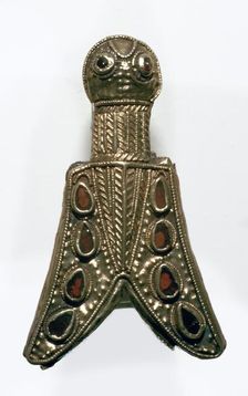 Hunnish gold fibula in the form of a cicada, 2nd century