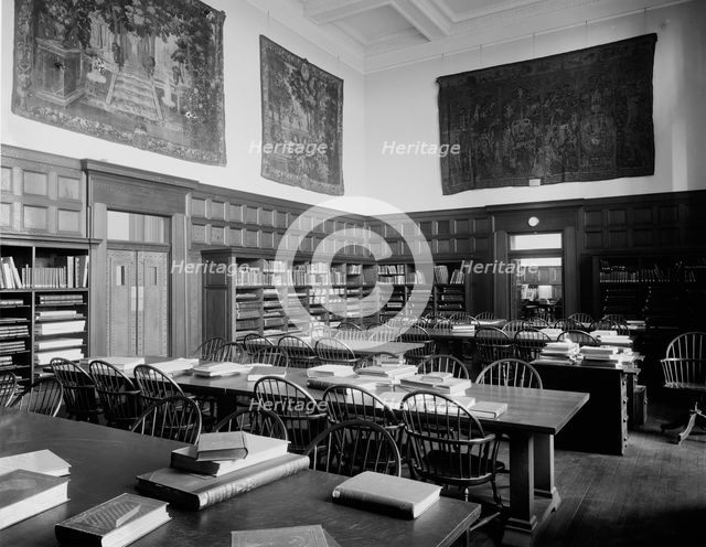 Hunt Memorial Library, Museum of Fine Arts, Boston, Mass., c.between 1910 and 1920. Creator: Unknown.