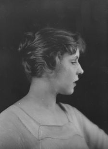Hunter, Charlotte, Miss, portrait photograph, not before 1916 or 1917. Creator: Arnold Genthe
