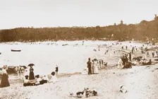 Hunters Beach, Balmoral, c1909. Creator: Unknown
