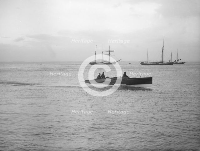 Hydroplane under way, 1913. Creator: Kirk & Sons of Cowes.