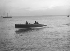 Hydroplane under way, 1913. Creator: Kirk & Sons of Cowes
