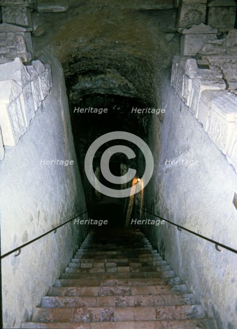 Hypogeum of Volumini, partial interior view, entrance stairs.