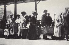 Immigrants arriving at Ellis Island, New York City, USA, c1905