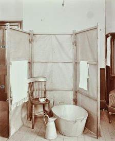 Improvised bathroom, Shoreditch Technical Institute, London, 1907