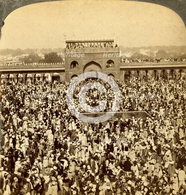 'In the Court of the Jumma Mosque during the Annual Fast', Delhi, India.Artist: Underwood & Underwood