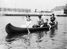 In the good old summertime. [canoe], between c1910 and c1915. Creator: Bain News Service