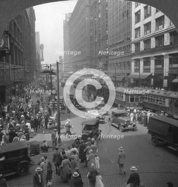 In the heart of the shopping district on State Street, Chicago, Illinois, USA, early 20th century. Artist: Keystone View Company