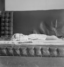 In the waiting room of the relief office, Oklahoma City, Oklahoma, 1937. Creator: Dorothea Lange