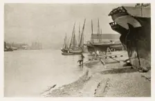 In the Yarmouth River, 1887. Creators: Peter Henry Emerson, Walter L. Colls