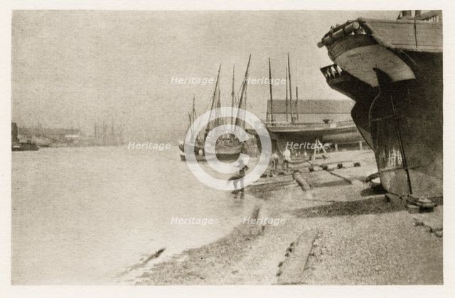 In the Yarmouth River, 1887. Creators: Peter Henry Emerson, Walter L. Colls.