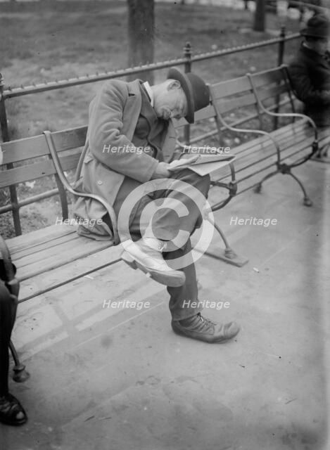 In Union Sq., between c1910 and c1915. Creator: Bain News Service.