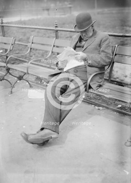 In Union Sq., between c1910 and c1915. Creator: Bain News Service.