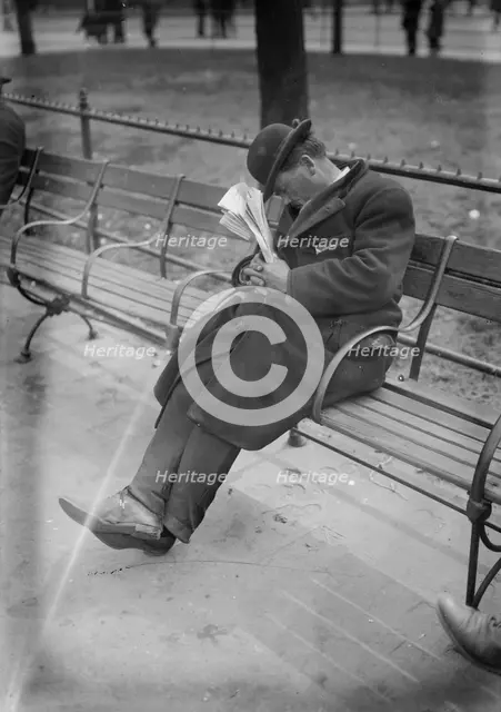 In Union Sq., between c1910 and c1915. Creator: Bain News Service.