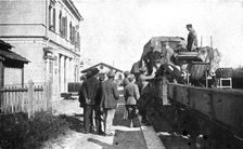 Inter-allied Support; A stop on the journey: an Italian officer offers a light.., 1917. Creator: Pelanda