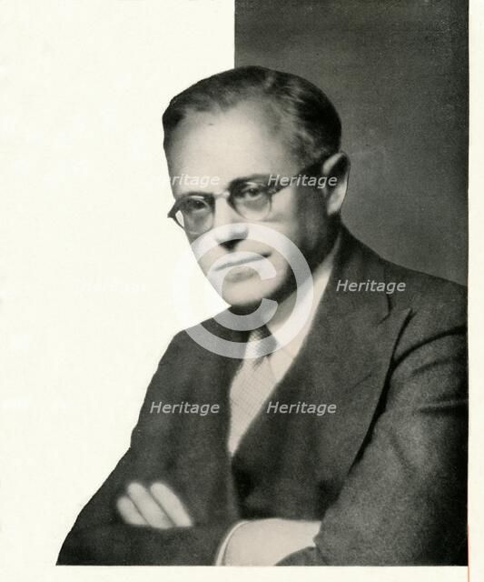 'Interviewed in camera: Film Producer Basil Dean reveals Star Booth's Gin In Your Cocktails And You Artist: Unknown.