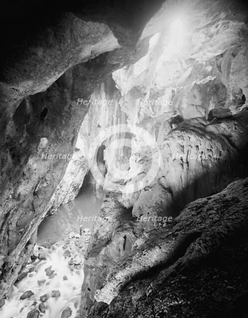 Interior, Choy Cave, Mexico, between 1880 and 1897. Creator: William H. Jackson.