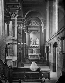 Interior of St Mary Moorfields, Finsbury Circus, London, c1870-c1900. Artist: York & Son