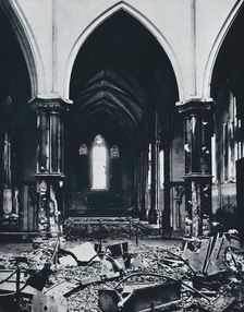 Interior of the Temple Church after the fire 1941