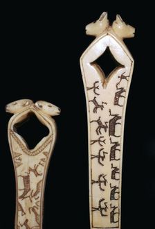 Inuit arrowshaft straightener