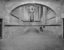Incline from subway to suburban concourse, Grand Central Terminal, N.Y. Central Lines, c1910-1920. Creator: Unknown