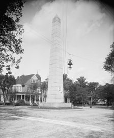 Independence Monument, Augusta, Ga., between 1900 and 1910. Creator: Unknown