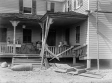 Indian Head, Md. Navy Proving Ground - Residence of George Swann..., 1916. Creator: Harris & Ewing