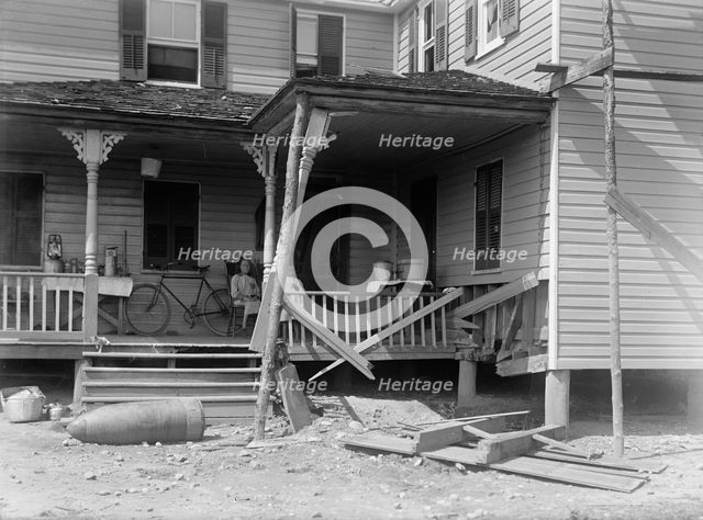 Indian Head, Md. Navy Proving Ground - Residence of George Swann..., 1916. Creator: Harris & Ewing.