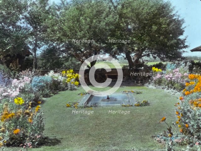 "Indian Ridge," Dr. Francis Bishop Harrington house, 166 Argilla Road, Ipswich, Massachusetts, 1926. Creator: Frances Benjamin Johnston.