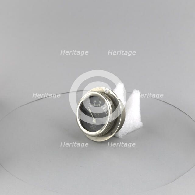 Indicator, Oil Pressure, ca. 1920. Creator: United States Gauge Co.